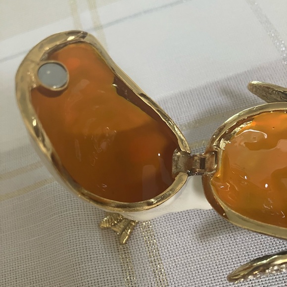 Vintage Black Gold White Penguin Figurine Trinket Box Crystalline Eyes &Wings - Picture 13 of 14